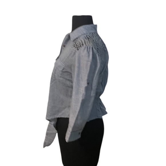 Papaya Women's‎ Light Blue Button Down Shirt, Size Large - Picture 6 of 10